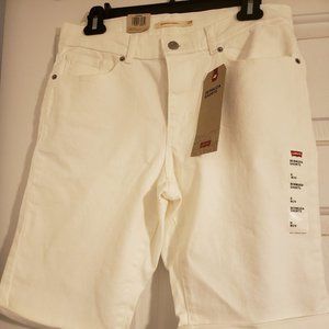 Levi's Women's White denim Bermuda shorts